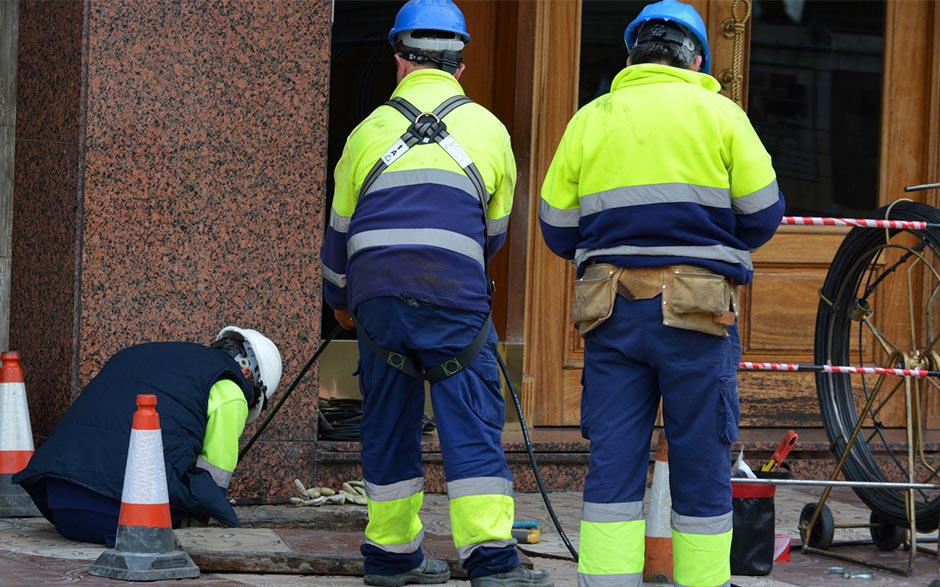 comment déboucher une canalisation de wc Colombes